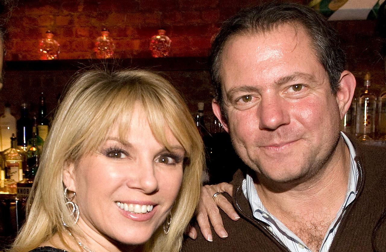 Ramona Singer & Harry Dubin Kissing Photos Not Dating ‘RHONY’ Star