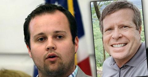 Josh & Jim Bob Avoid Each Other During Family Outing After Homeland Security Scandal