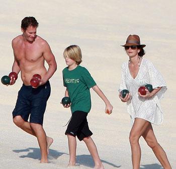 PHOTOS: Cindy Crawford & Family Have A Ball At The Beach