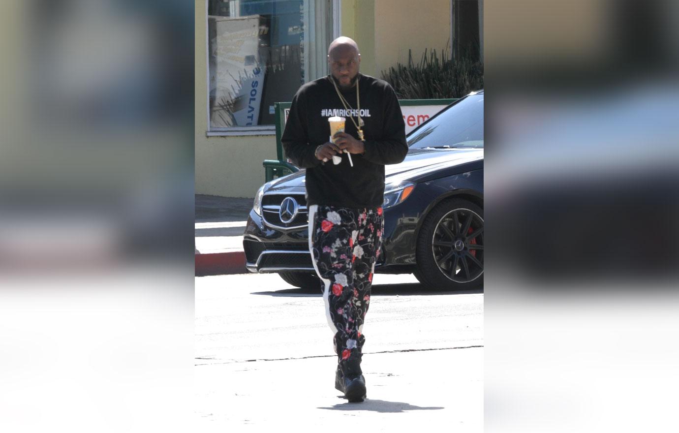 Lamar Odom Lunch Alone Gambling