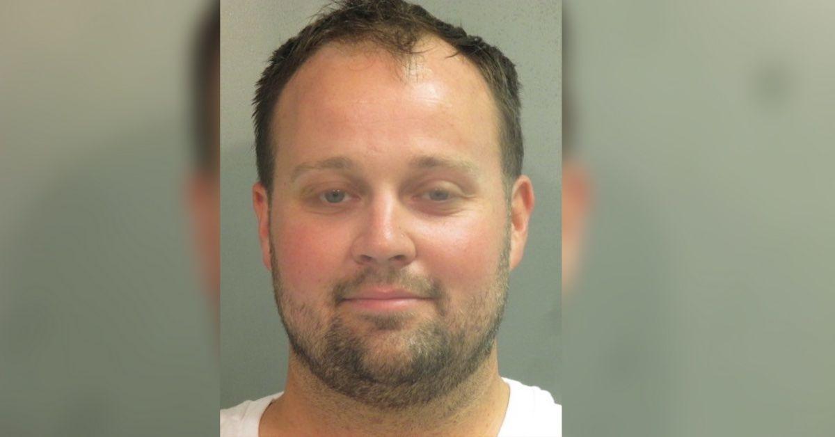 josh duggar beard long hair first photo sentenced  years federal prison jpg