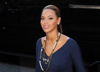 //beyonce weight loss baby blue