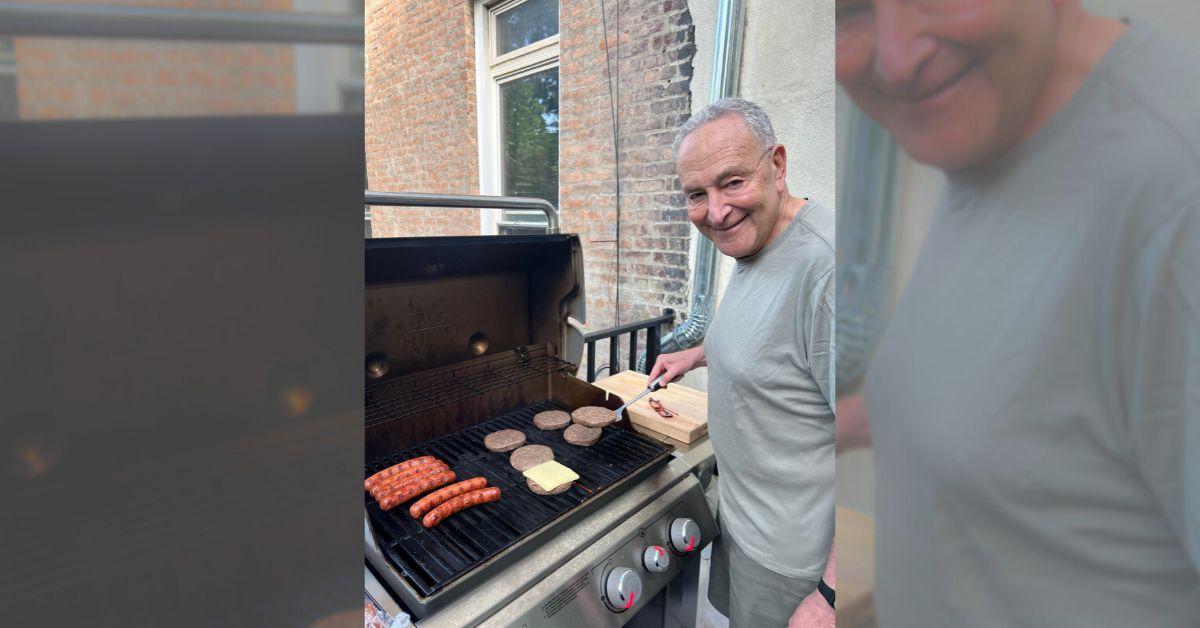 chuck schumer deletes fathers day post ridiculed burger blunder