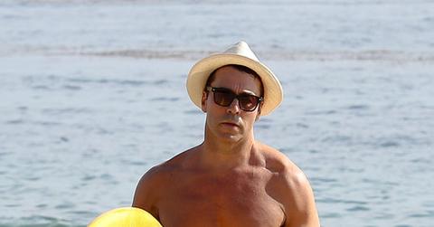 Shirtless Jeremy Piven Paddleboard