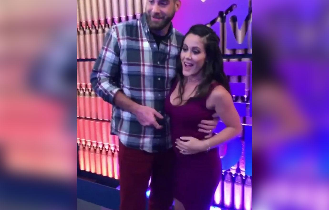 //jenelle evans holds baby bump pregnancy rumors teen mom