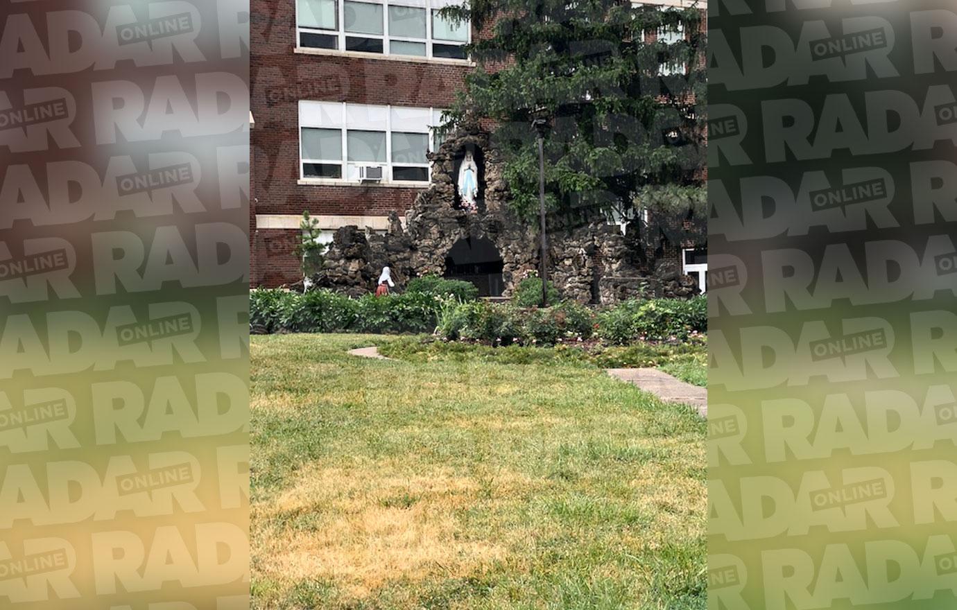 Kate Spade's Heartbreaking Funeral Photos Revealed