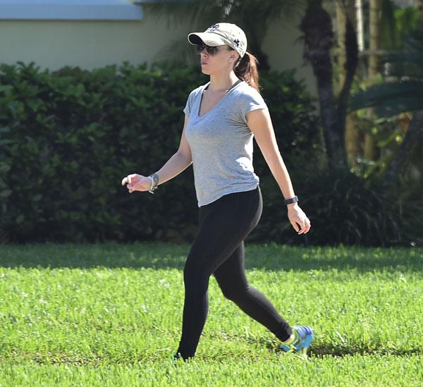 //former murder suspect casey anthony goes for jog florida​