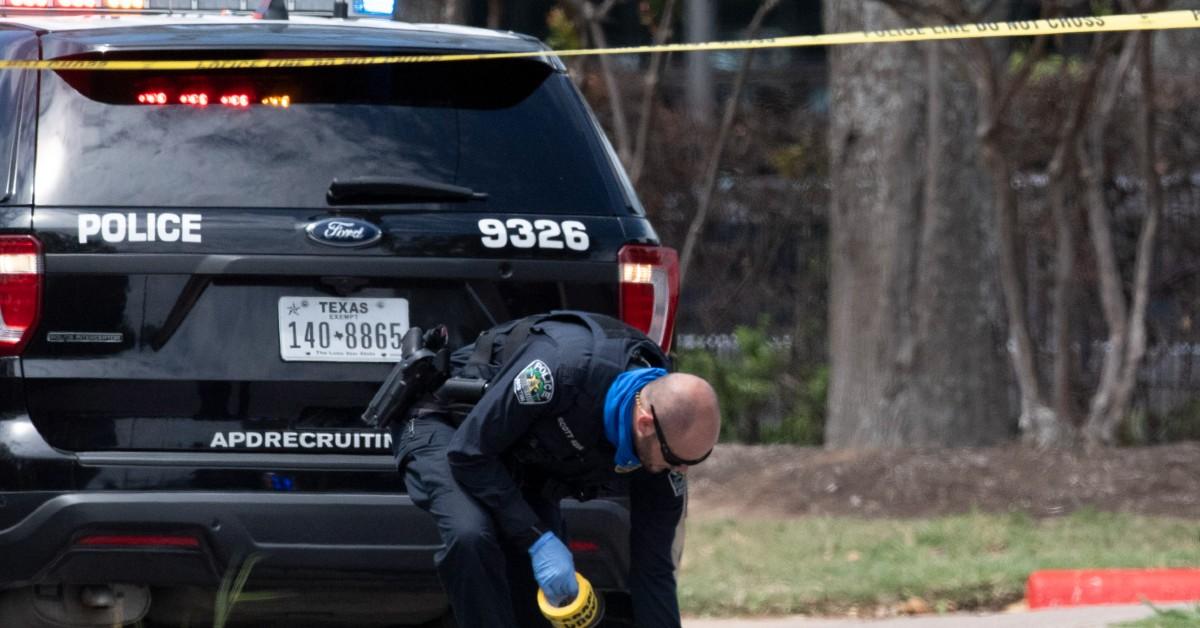 Texas Man Found Living With Corpse For 'Several Months,' Police Claim(00)