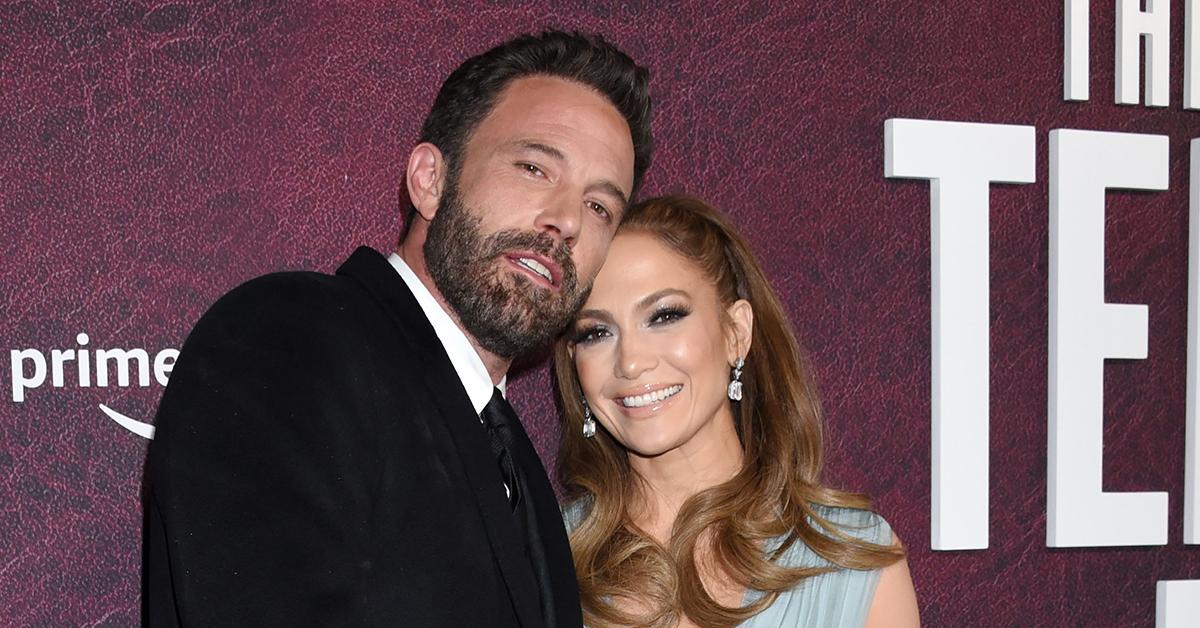 jennifer lopez engaged ben affleck a rod