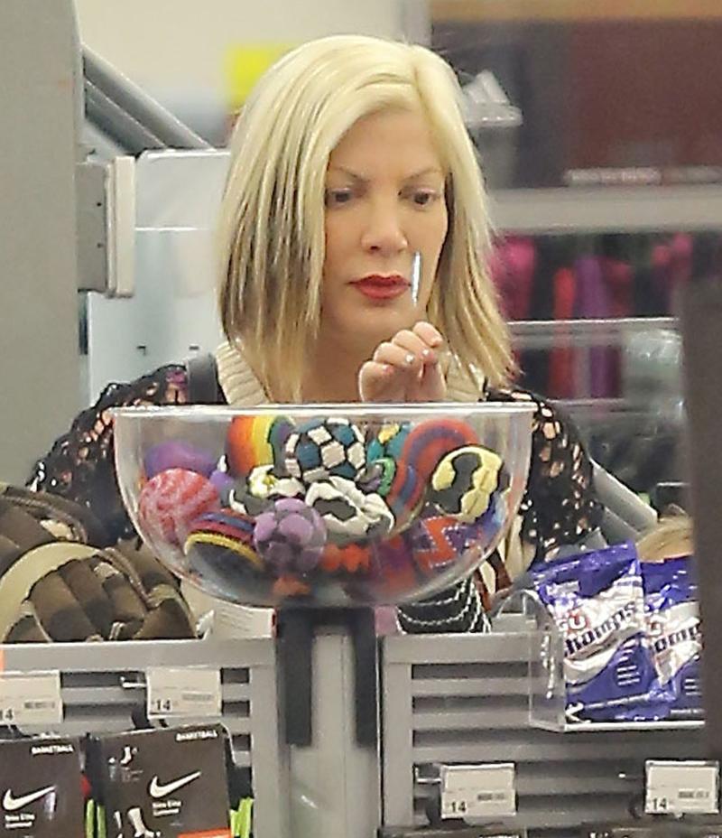 Tori Spelling Sued American Express Credit Card Bill Shopping