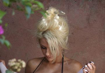 //stodden courtney new bikini body gm excl