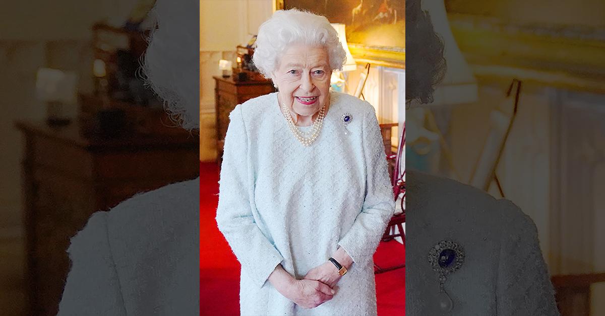 Queen Elizabeth Still Alive Despite Rumors, Family 'Making Final Plans'
