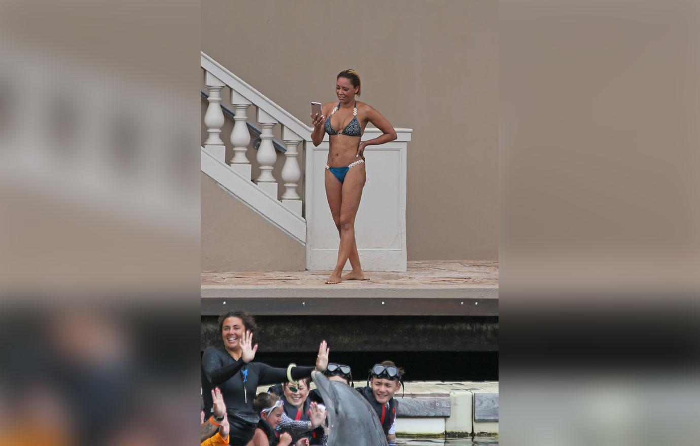 Mel B abs bikini body