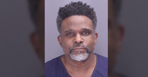 'Anger Management' star Darius McCrary faces felony arrest after missing a court date in child support case.
