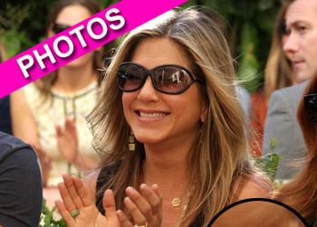 //jennifer aniston ring wireimage