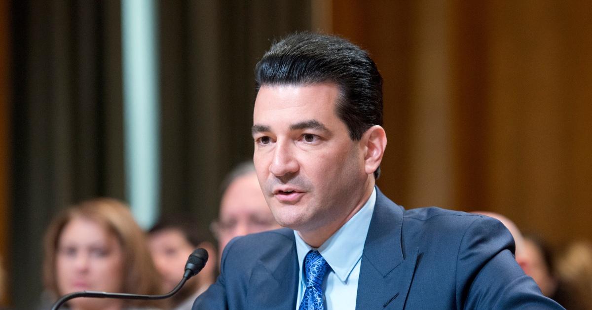 pfizer board member backlash tweets casting doubt covid vaccines pp