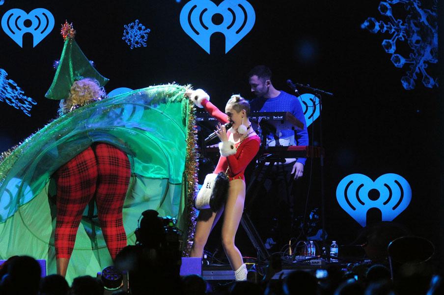 //miley cyrus jingle ball part