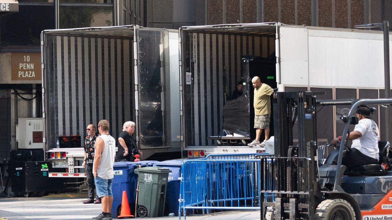 Photo of Taylor Swift and Travis Kelce wedding preps