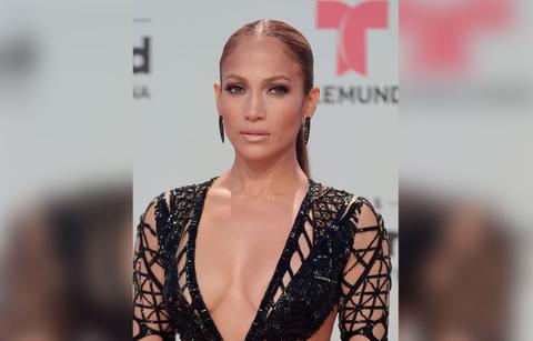 [PICS] Billboard Latin Music Awards -- Jennifer Lopez Looks Naked In