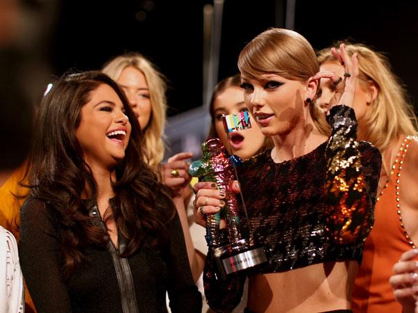 Taylor Swift Slams Miley Cyrus After Party