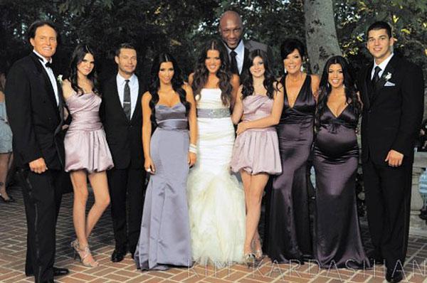 //kardashian christmas card​