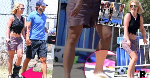 Britney Spears Faking Ankle Injury