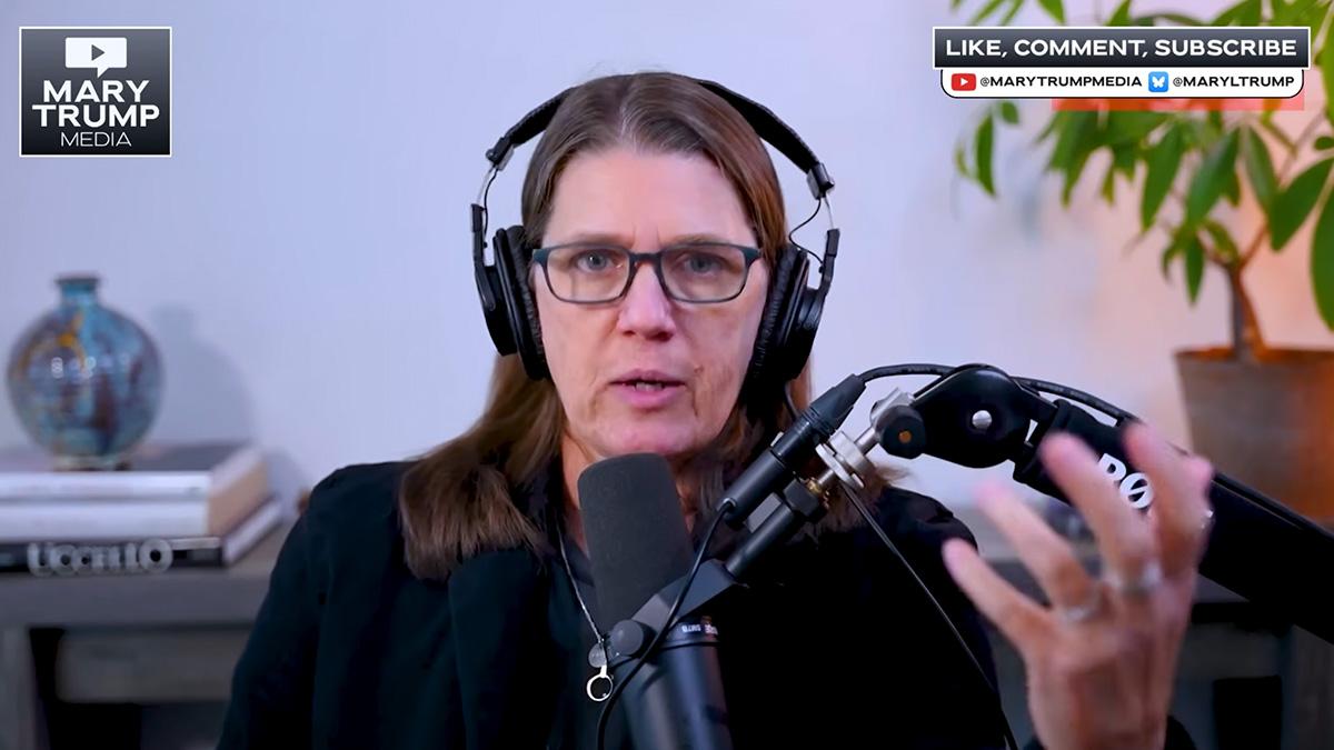 Mary Trump said Donald was 'losing control over his body.'