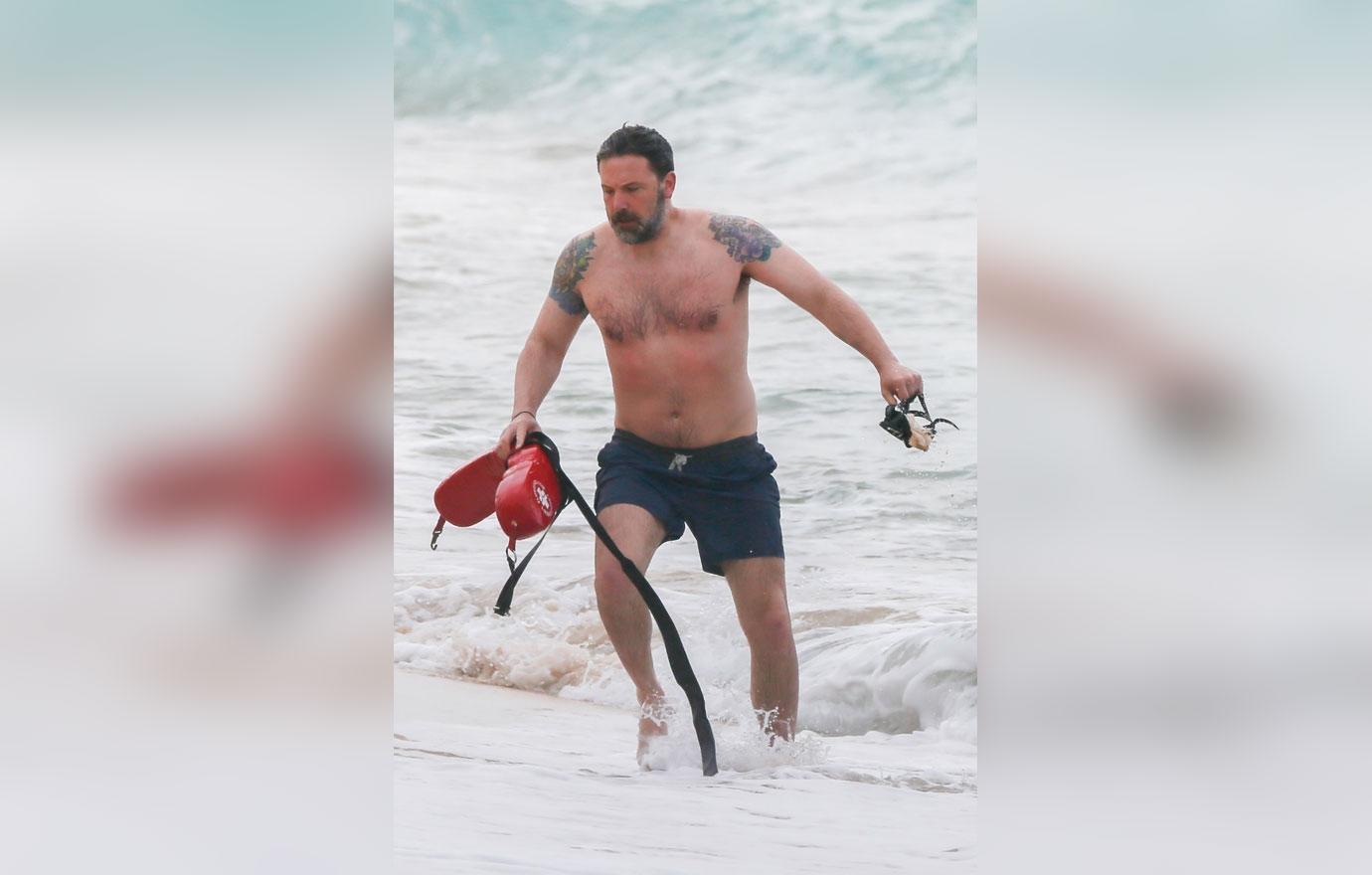 Ben Affleck Sports Back Tattoo