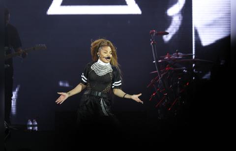 Janet Jackson Makes Stage Comeback After Dad Joe's Death