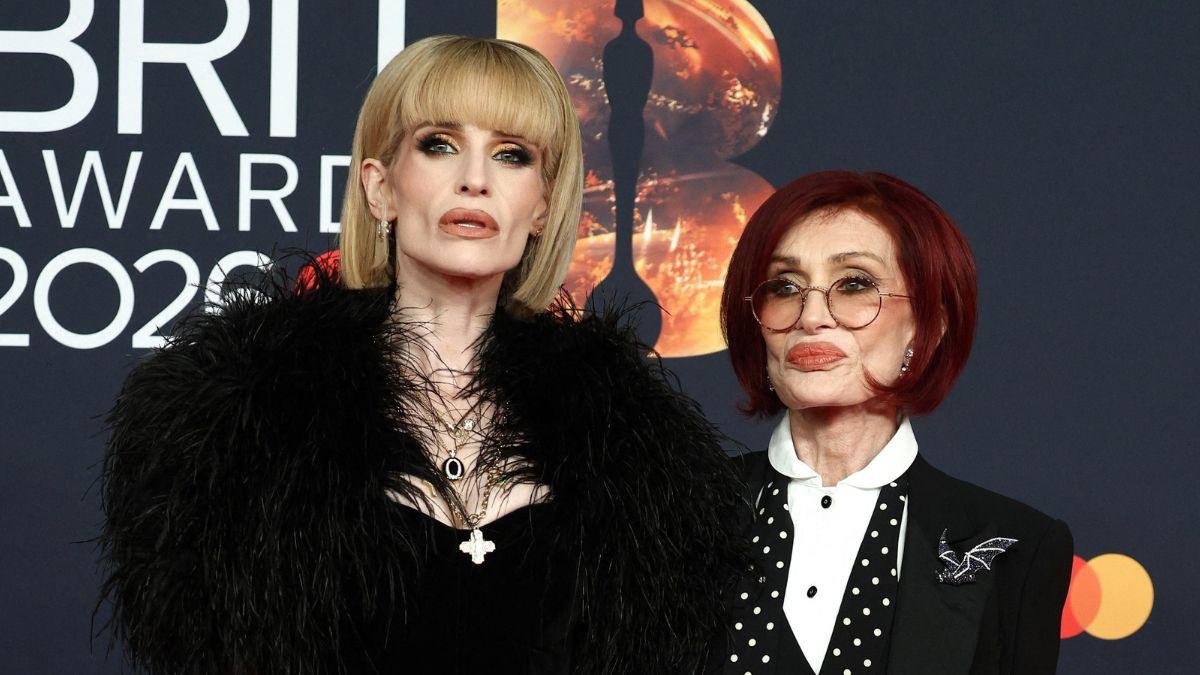 picture of Kelly Osbourne and Sharon Osbourne