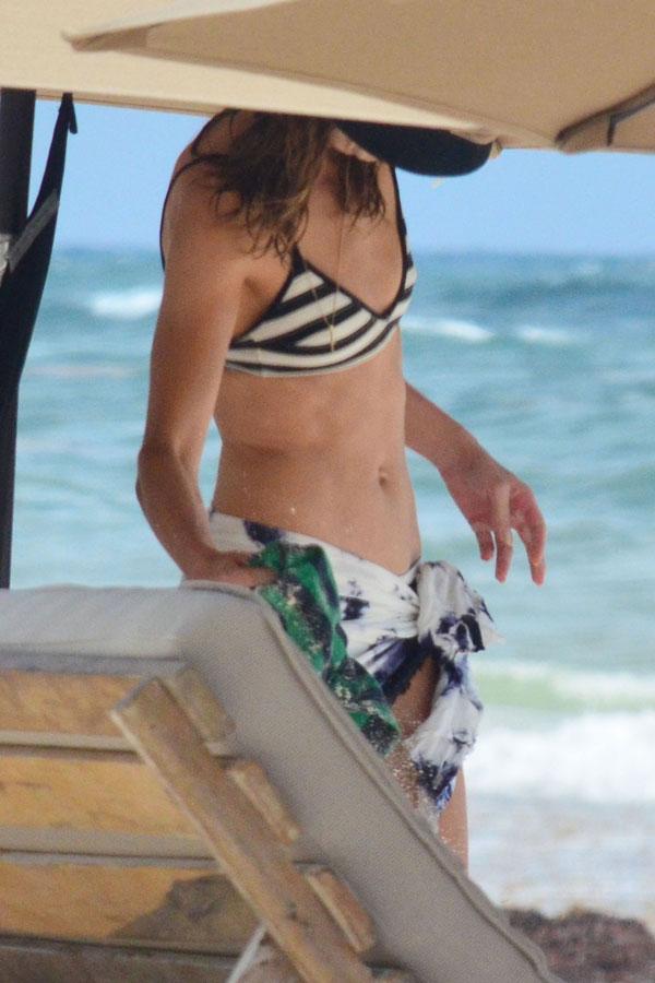 Michelle Monaghan Bikini Mexico Vacation