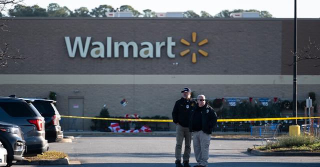 walmart employee trembles in fear pp