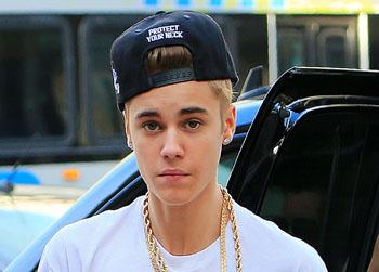 Justin Bieber UNCLE LITTLE LOST BOY