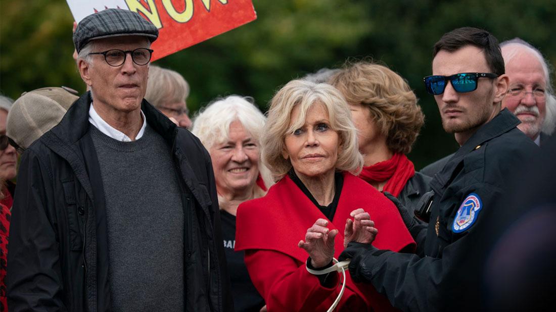 //Jane Fonda Ted Danson Arrested During Wild Protest In D C pp