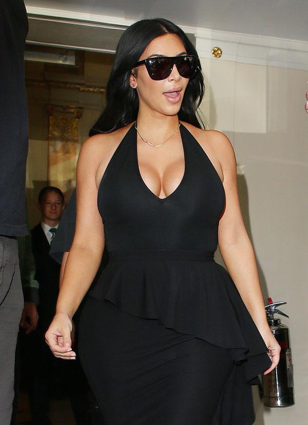 //kim kardashian pregnant dress cleavage