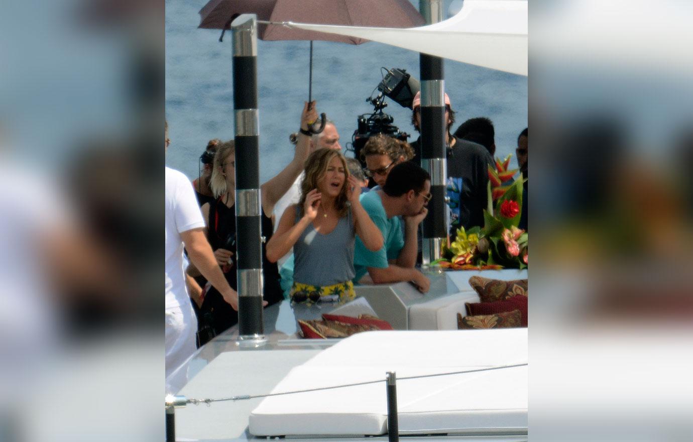 Jennifer Aniston Yacht Italy