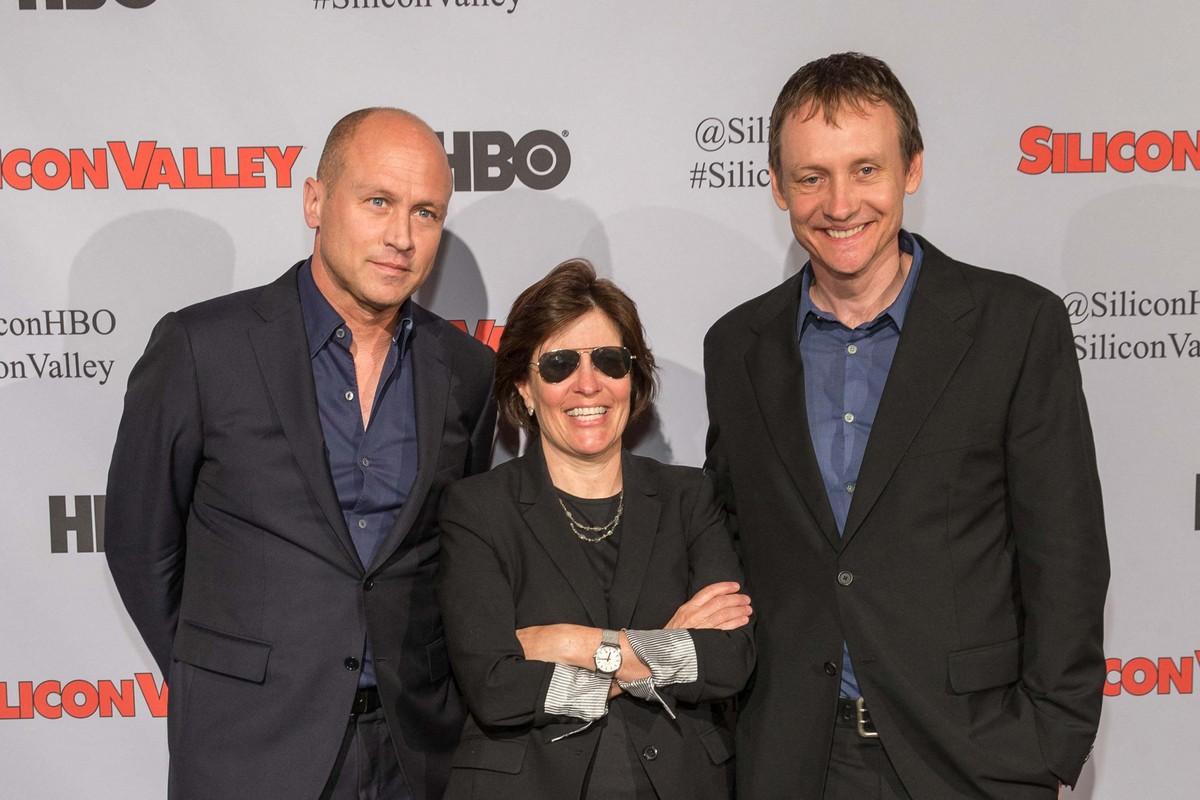 Scott Galloway suggested CNN might let Swisher leave early.