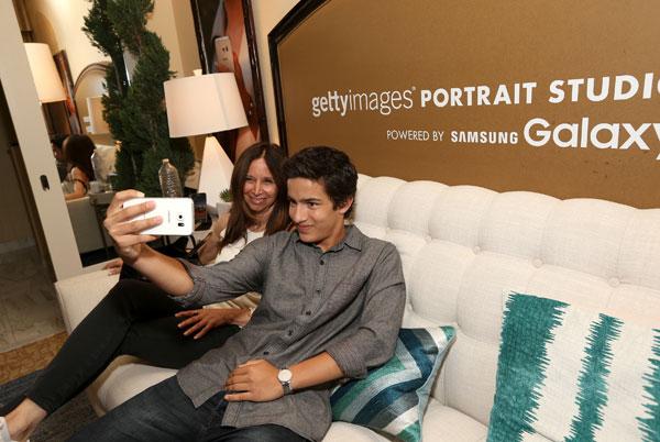 celebrities getty samsung galaxy phone