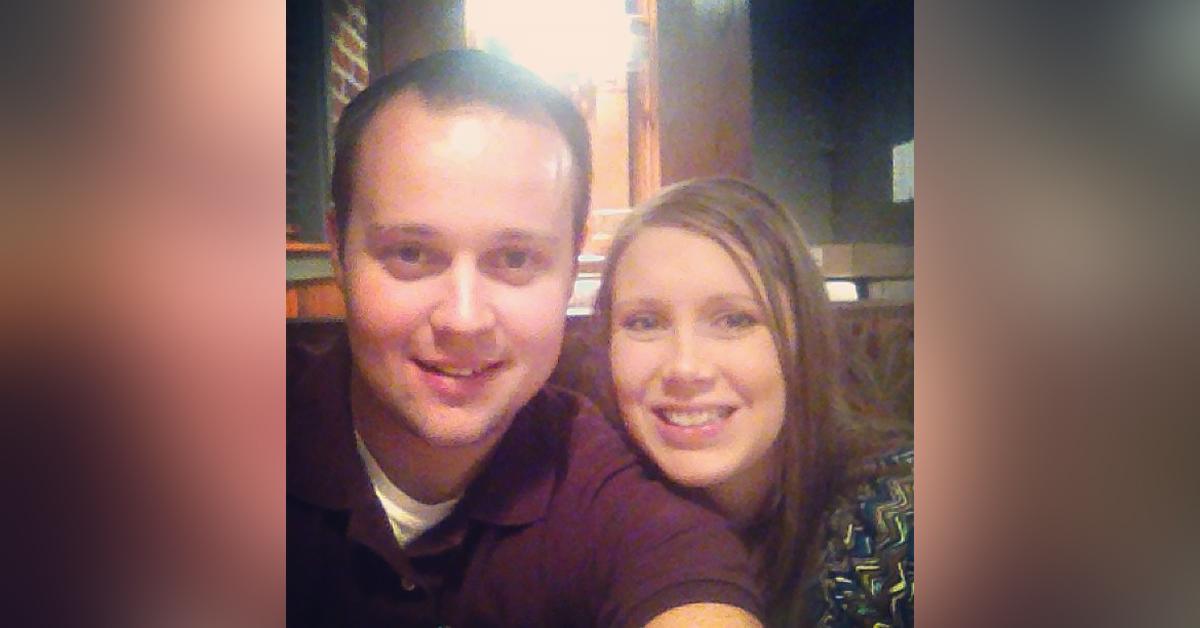 josh duggar wife anna rushes court graphic photos child porn evidence computer trial r