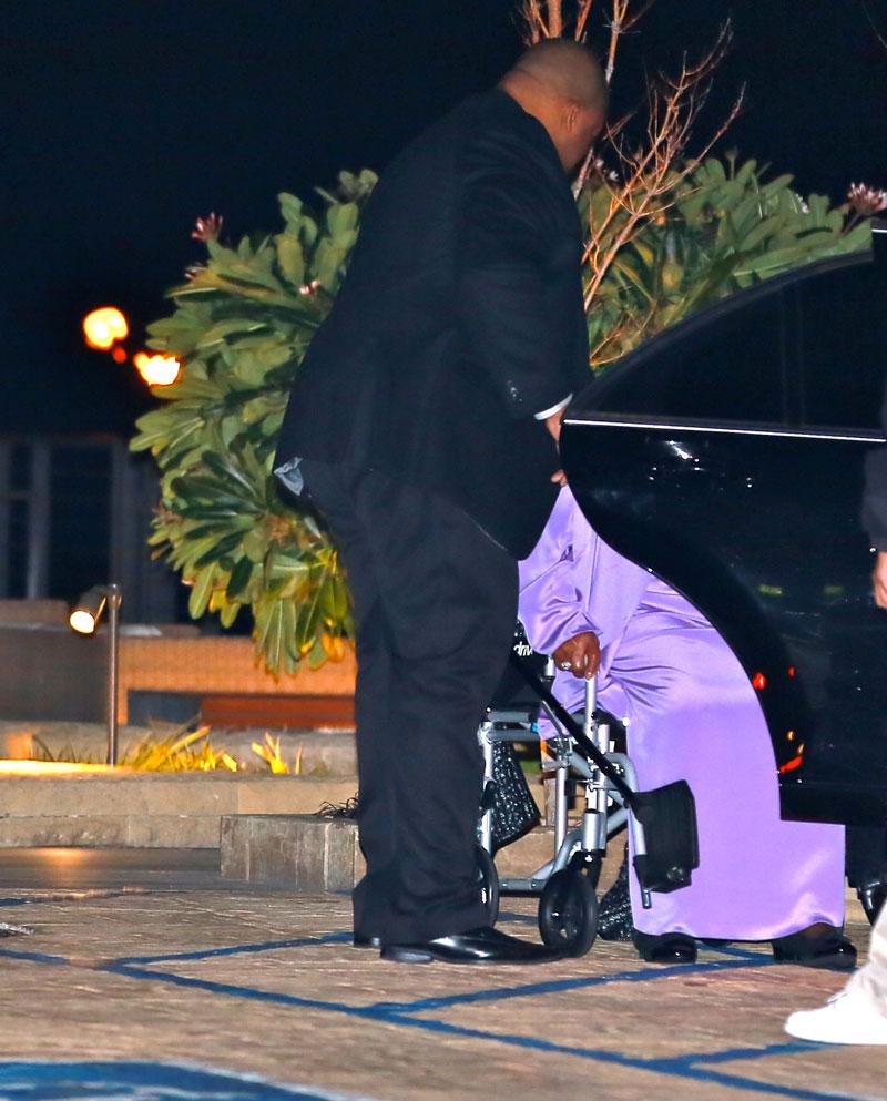 Katherine Jackson Sick Wheelchair Photos