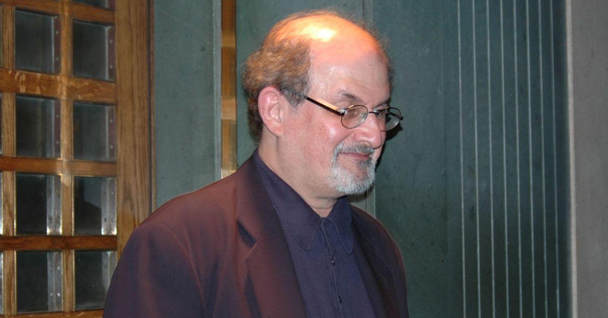 salmon rushdie stabbed neck literary event airlifted hospital jpg