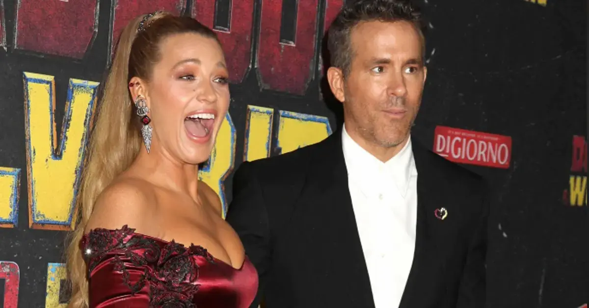 Photo of Blake Lively and Ryan Reynolds