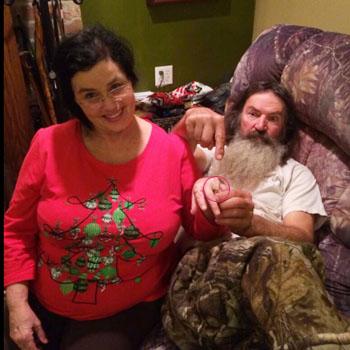 Duck Dynasty' Star Phil Robertson Diamond Ring For Wife