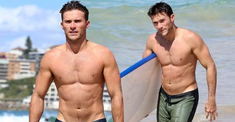 //scott eastwood shirtless bondi beach swimming pp