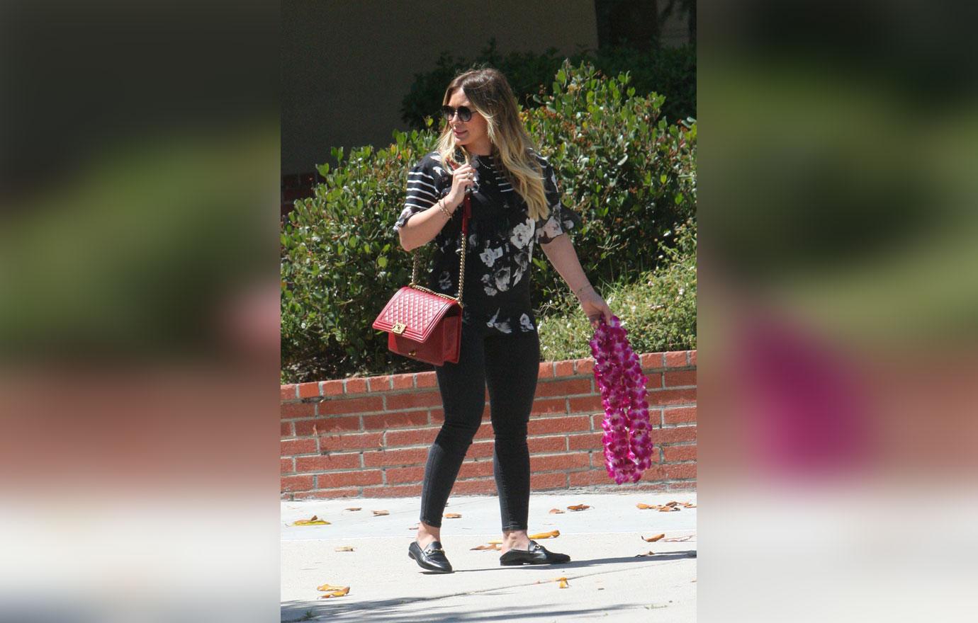 //hilary duff matthew koma pregnancy sighting