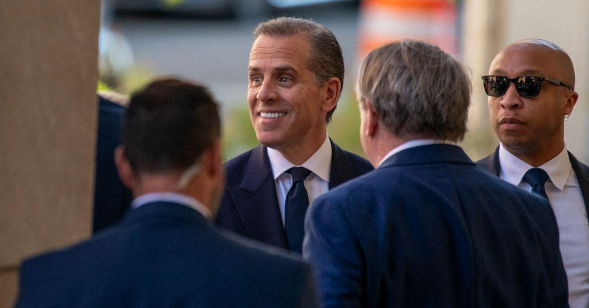 hunter biden all smiles entering court attorney not testify gun trial