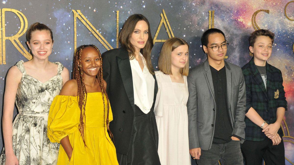 Photo of Angelina Jolie and children