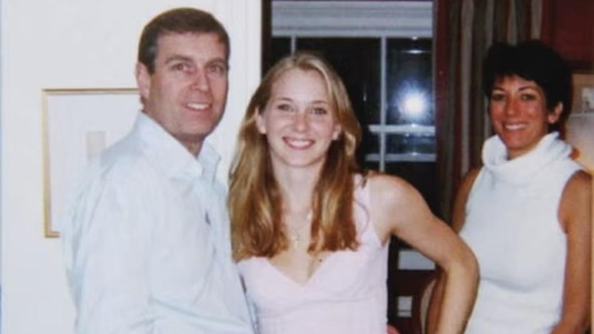 Photo of Andrew WIndsor, Virginia Roberts and Ghislaine Maxwell