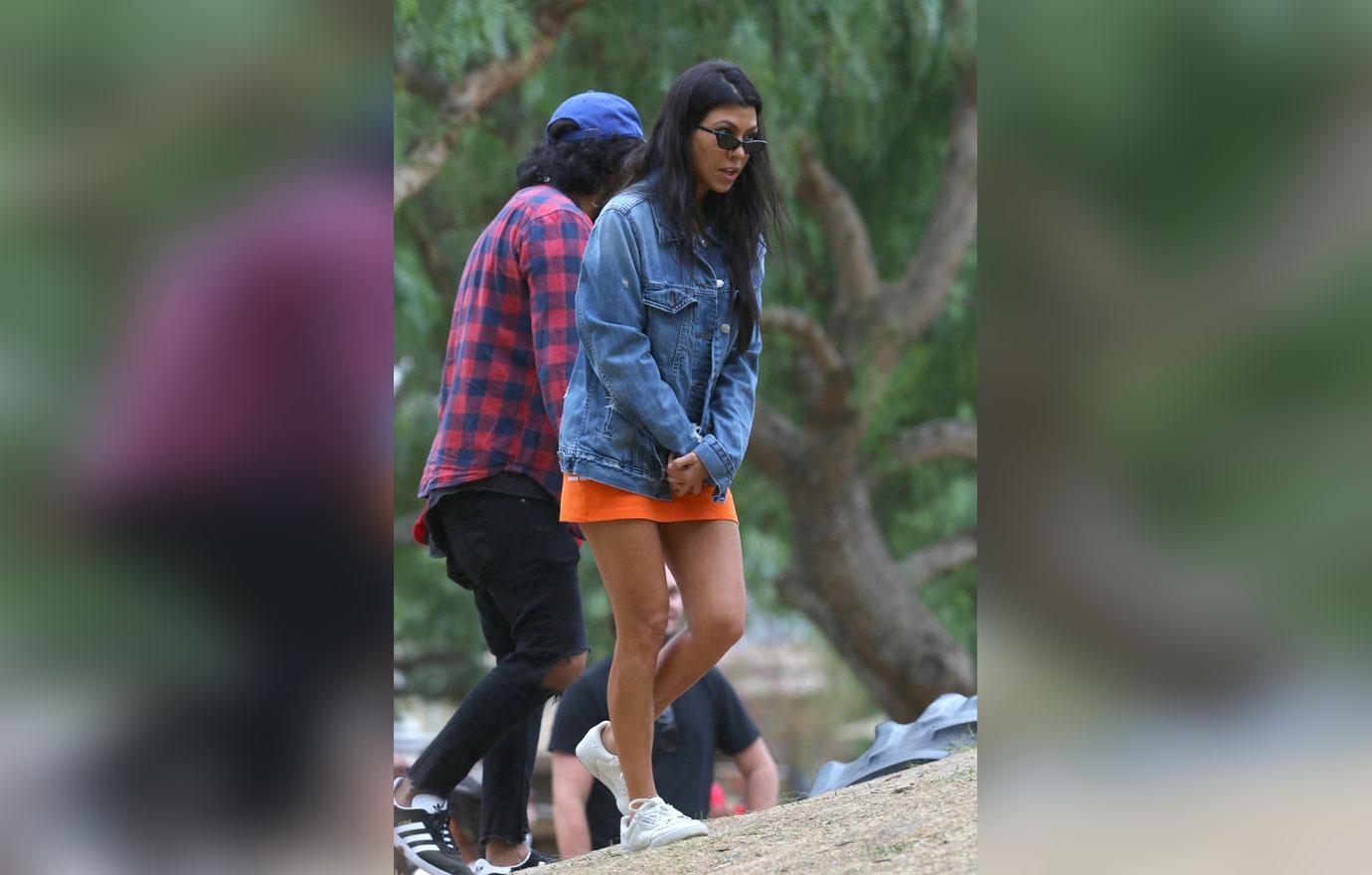 Kourtney-Kardashian-mini-dress-pumpkin-picking