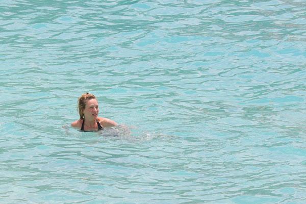 Uma Thurman Shows Off Bikini Body In St. Barts